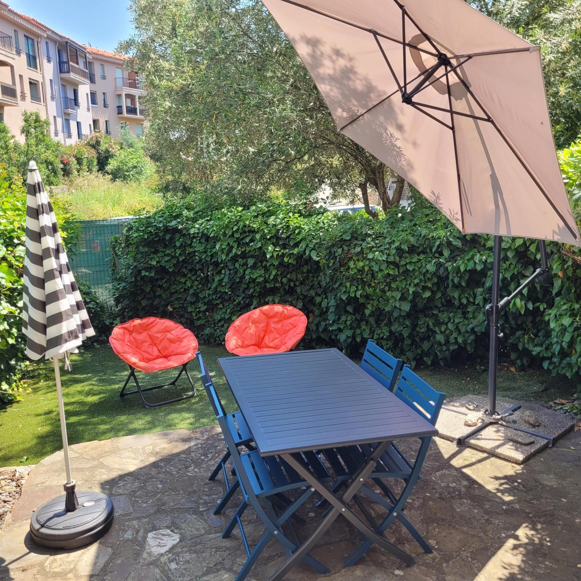 Apartment Tres Bel A 150 Metres Des Plages Avec Jardin Prive Et Parking Dans Securisee